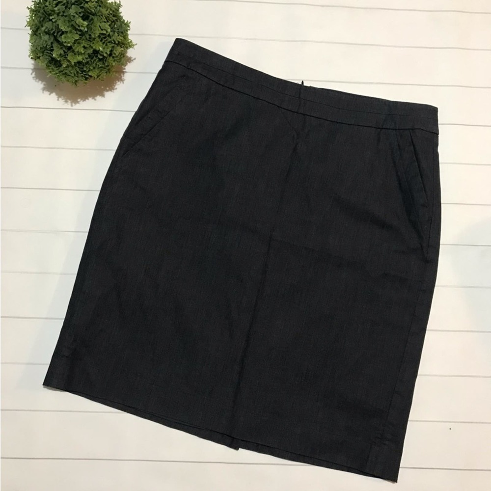 Loft Long Modest Knee Length Pencil Skirt Dark‎ Wash Denim Jean Chambray Size 12
